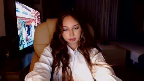 Snapshot of kimlee4 chatting on 01.10.25 Kim Lee  online show from 01.10.25