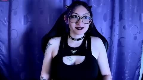 Snapshot of kimlennox_ chatting on 01.29.25   online show from 01.29.25