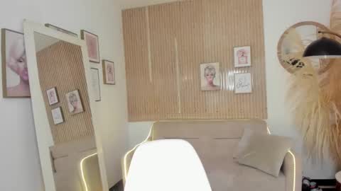 Kim  online show from 01.18.25