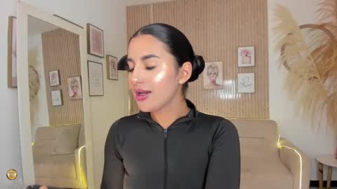 Kim  online show from 02.02.25