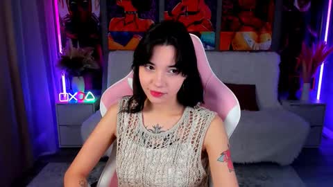 Snapshot of kimm_wong chatting on 12.02.25 kimm wong online show from 12.02.25