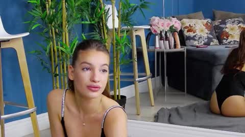 kimmdaviss online show from 10.25.25