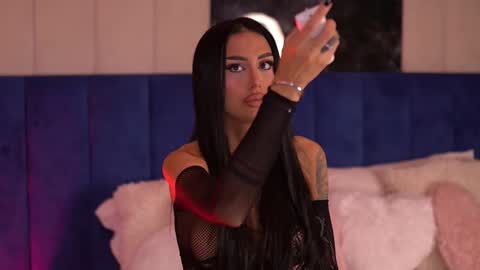 Kim online show from 10.12.25