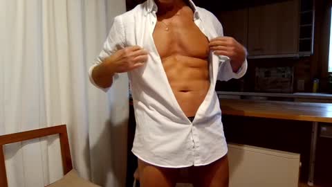 Snapshot of kimonoblues chatting on 12.08.24 kimonoblues online show from 12.08.24