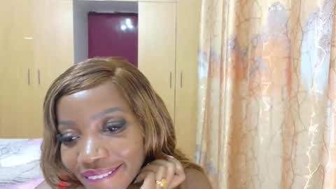 Snapshot of kimsmile_001 chatting on 09.16.25 Kim online show from 09.16.25