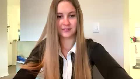 kinci06 online show from 03.02.25