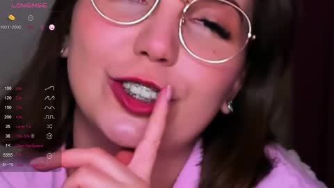 Hazel online show from 03.06.25