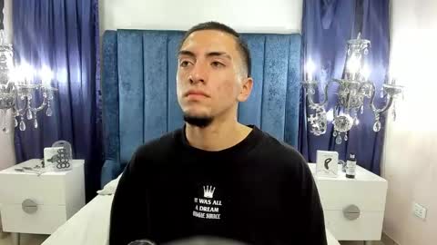 Snapshot of king_dante_ chatting on 01.29.25 King Dante online show from 01.29.25