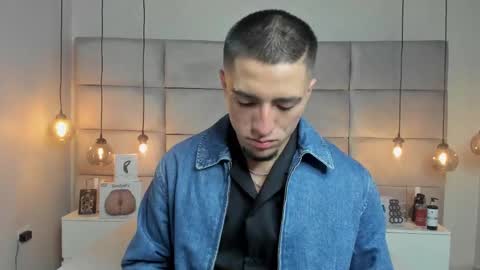 Snapshot of king_dante_ chatting on 02.12.25 King Dante online show from 02.12.25