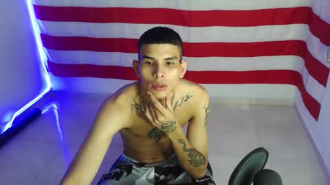 Snapshot of king_warlord chatting on 12.01.25 king_warlord online show from 12.01.25