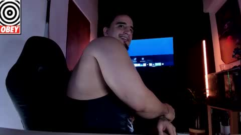 King Bear online show from 11.07.25