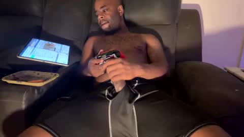 kingofkingz74 online show from 11.27.25