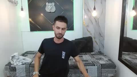 Snapshot of kingoftemptation chatting on 03.01.26 KING online show from 03.01.26