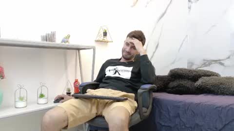 Snapshot of kingoftemptation chatting on 06.17.26 KING online show from 06.17.26