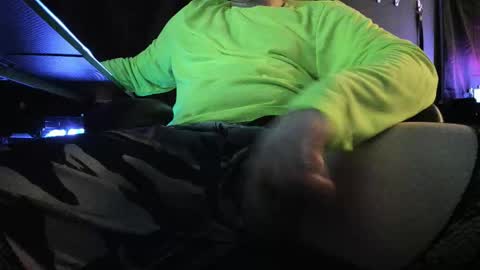 Snapshot of kingtyrant208 chatting on 11.20.25 kingtyrant208 online show from 11.20.25