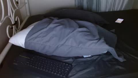 Snapshot of kingxlove23 chatting on 10.10.25 Jason ONLINE 1230 am - 330am GMT-4 online show from 10.10.25