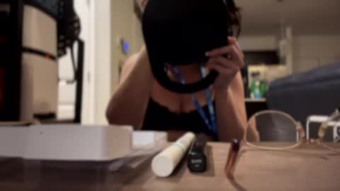 Snapshot of kinkbitch25 chatting on 01.17.25 Kinkbitch online show from 01.17.25