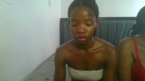 kinky_aria online show from 12.13.25