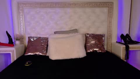 Courtney online show from 01.17.25