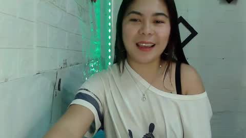 Snapshot of kinky_gurl69 chatting on 12.05.24 mary online show from 12.05.24