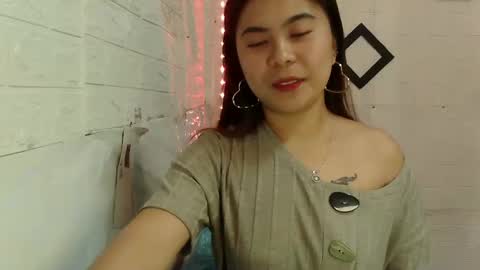 Snapshot of kinky_gurl69 chatting on 01.21.25 mary online show from 01.21.25
