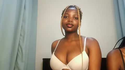 Lola online show from 10.25.25