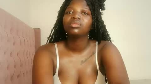 Lola online show from 02.08.26