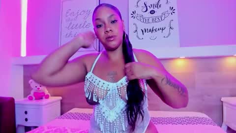 Snapshot of kinky_thifanny chatting on 03.03.26 Thifanny online show from 03.03.26