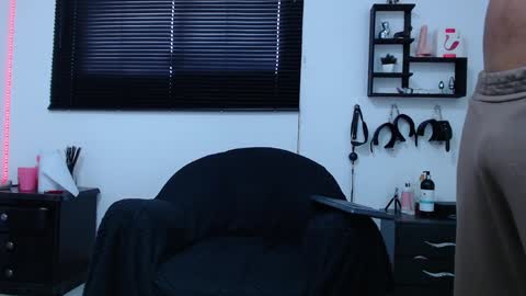 Snapshot of kinkyallisonsub chatting on 01.23.25 Allison Diego online show from 01.23.25