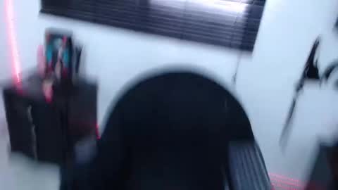 Snapshot of kinkyallisonsub chatting on 02.12.25 Allison Diego online show from 02.12.25