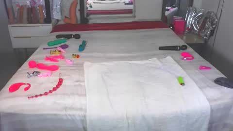 KinyBunz online show from 02.19.26