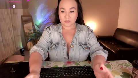 Jenny online show from 10.19.25