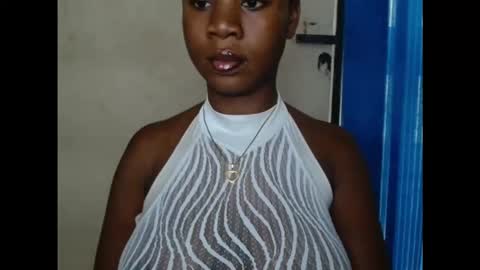 Snapshot of kinkyjuicexx chatting on 09.22.25 kinkyjuicexx online show from 09.22.25