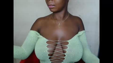 Snapshot of kinkyjuicexx chatting on 09.28.25 kinkyjuicexx online show from 09.28.25