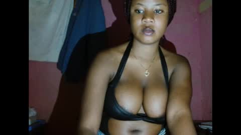 Snapshot of kinkyjuicexx chatting on 01.11.26 kinkyjuicexx online show from 01.11.26