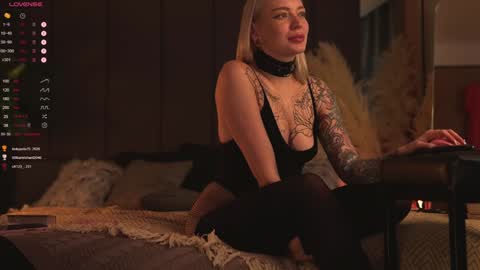 kinkylina_ online show from 12.09.24