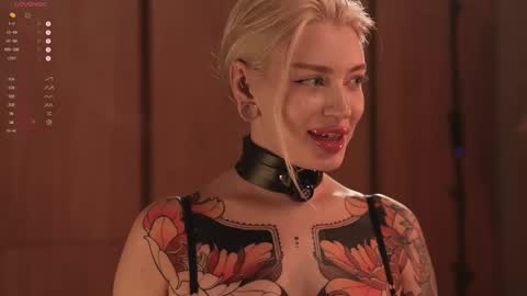 kinkylina_ online show from 03.08.25