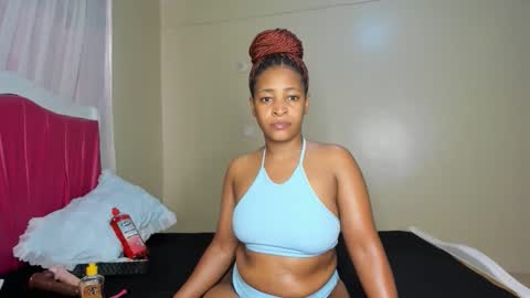 Kinky online show from 11.06.25