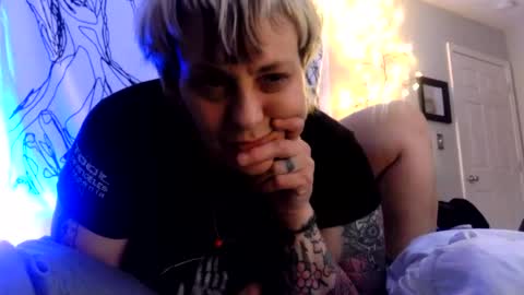 Snapshot of kinkypinkyplay2 chatting on 02.11.25 Kinky Pinky online show from 02.11.25