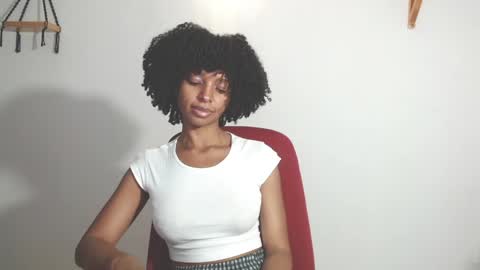 Snapshot of kintsugim chatting on 12.14.24 kintsugi online show from 12.14.24