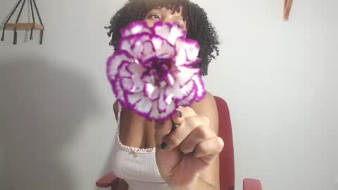 Snapshot of kintsugim chatting on 01.11.25 kintsugi online show from 01.11.25