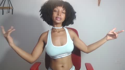 Snapshot of kintsugim chatting on 02.08.25 kintsugi online show from 02.08.25