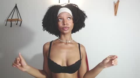 Snapshot of kintsugim chatting on 02.09.25 kintsugi online show from 02.09.25