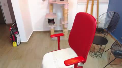 Snapshot of kintsugim chatting on 10.07.25 kintsugi online show from 10.07.25