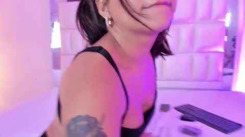 Snapshot of kiomi_san chatting on 01.14.25 kiomi_san online show from 01.14.25