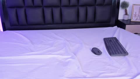 Snapshot of kiomi_san chatting on 02.04.25 kiomi_san online show from 02.04.25