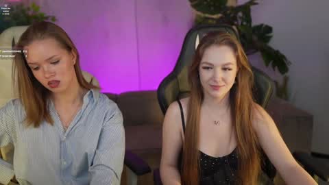 Snapshot of kira0541 chatting on 10.17.25 Sweet girls online show from 10.17.25