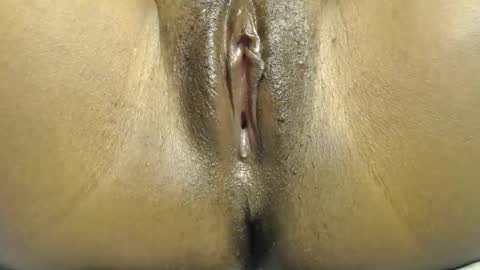 Snapshot of kira_256 chatting on 10.26.25 Miimi online show from 10.26.25