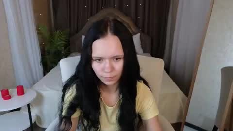 Snapshot of kira_bliss_ chatting on 07.29.26 kira_bliss_ online show from 07.29.26