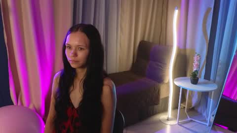 Snapshot of kira_bliss_ chatting on 08.07.26 kira_bliss_ online show from 08.07.26